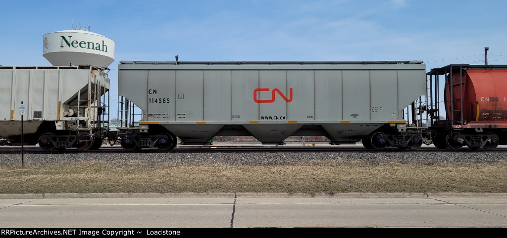 CN 114585